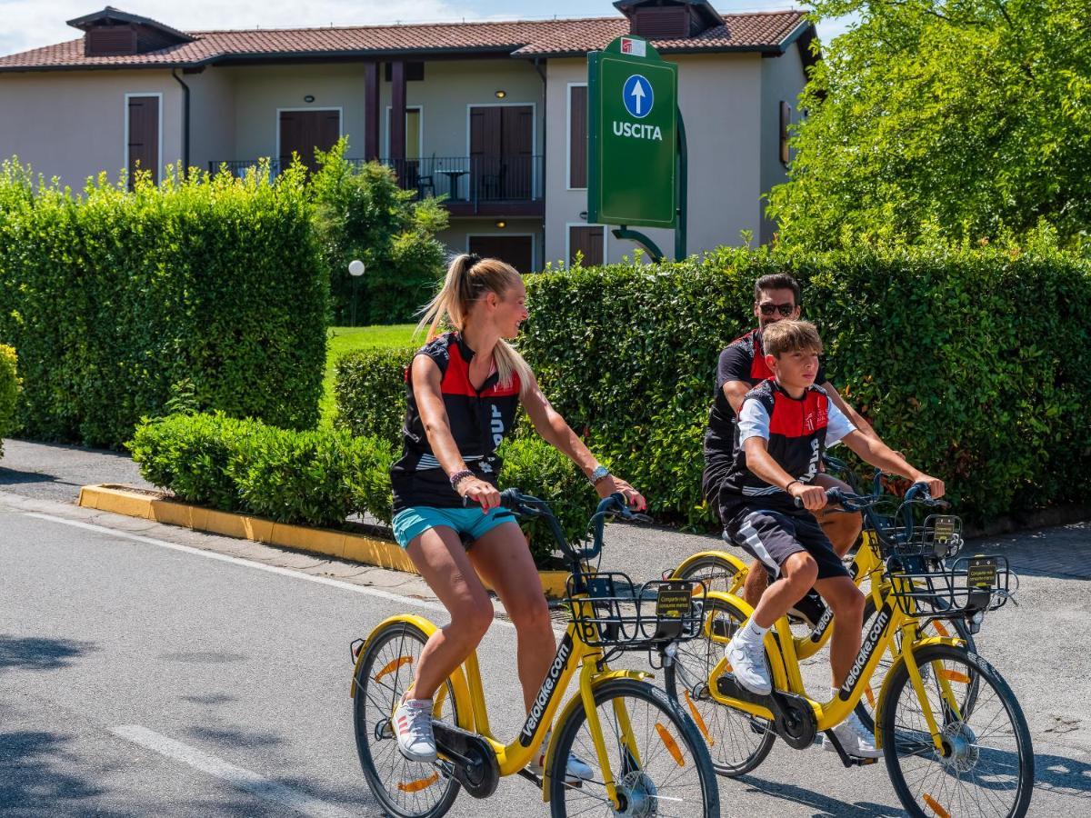 Aparthotel Golf Residenza Peschiera del Garda Zewnętrze zdjęcie