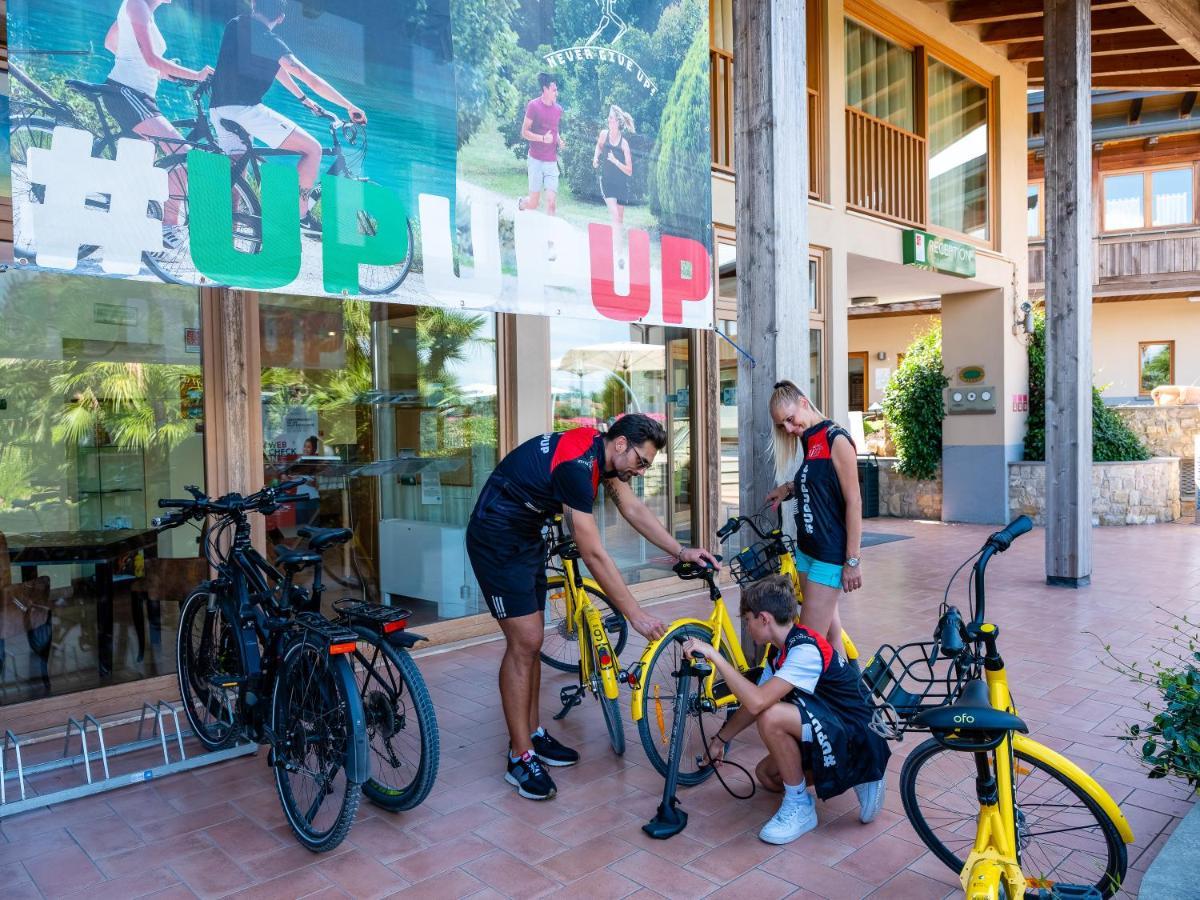 Aparthotel Golf Residenza Peschiera del Garda Zewnętrze zdjęcie