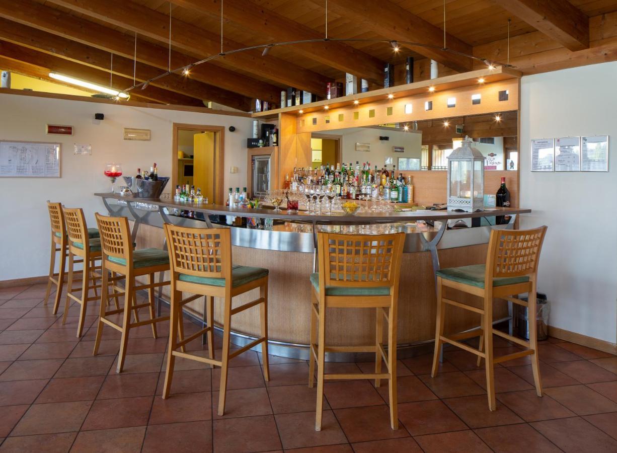Aparthotel Golf Residenza Peschiera del Garda Zewnętrze zdjęcie