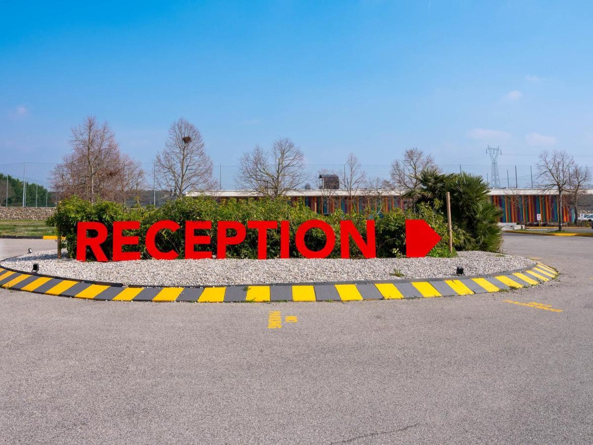Aparthotel Golf Residenza Peschiera del Garda Zewnętrze zdjęcie